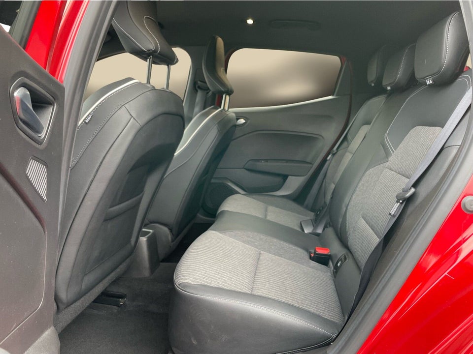 Renault Clio V 1,0 TCe 90 Intens 5d