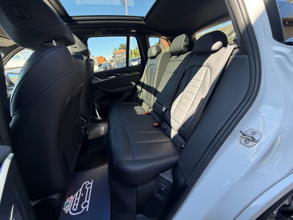 BMW iX3 Charged Plus M-Sport 5d