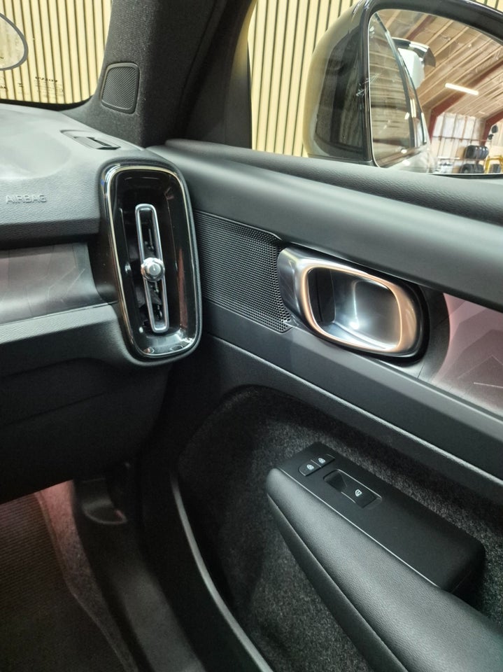 Volvo XC40 ReCharge Twin Plus 5d