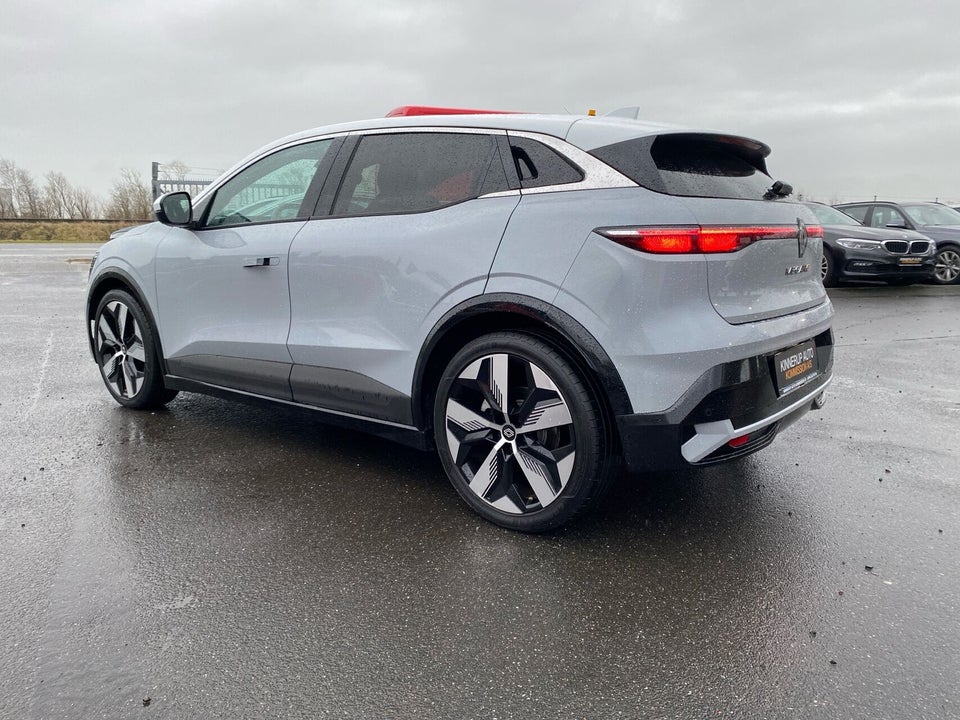 Renault Megane E-Tech 40 Techno 5d