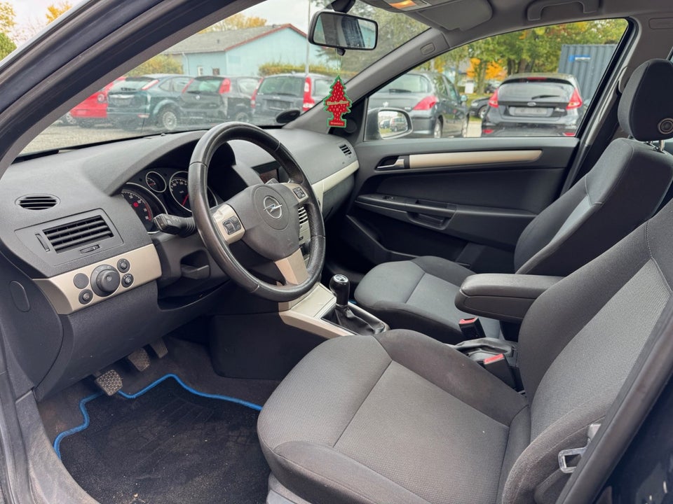 Opel Astra 1,6 16V 115 Limited Wagon 5d