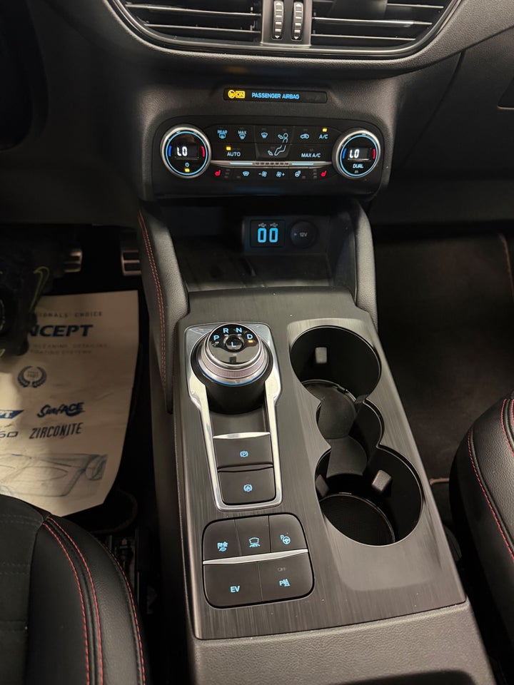 Ford Kuga 2,5 PHEV ST-Line X CVT 5d