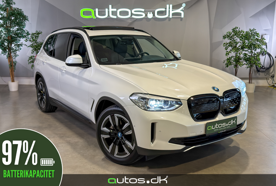 BMW iX3 Charged 5d