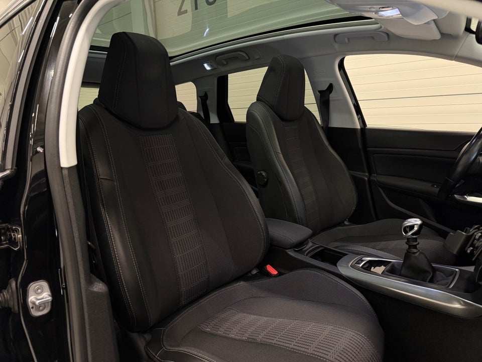 Peugeot 308 1,5 BlueHDi 130 Allure+ Sky SW 5d