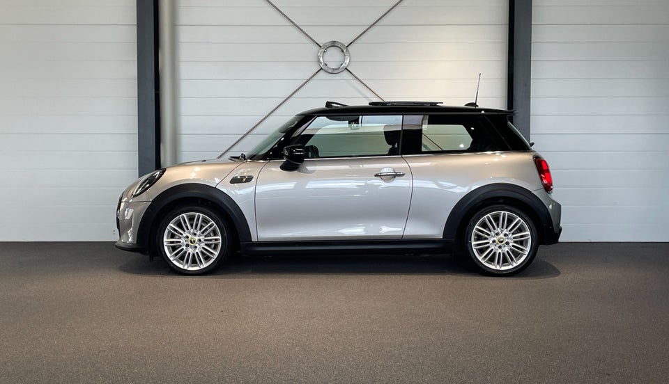 MINI Cooper SE Maximise 3d