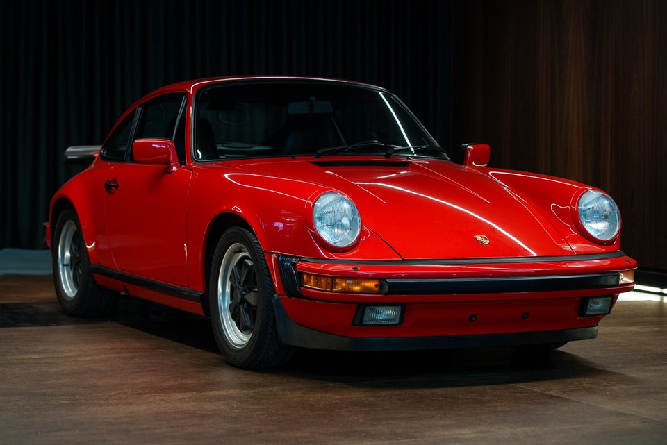 Porsche 911 3,2 Carrera Coupé 2d