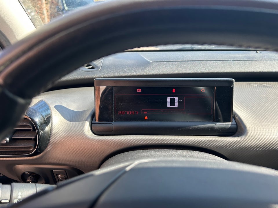 Citroën C4 Cactus 1,6 BlueHDi 100 Feel Van 5d