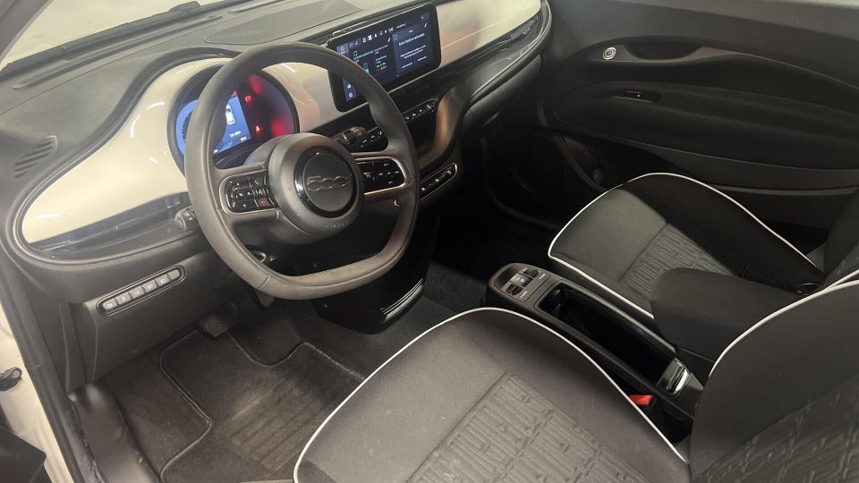 Fiat 500e 42 Icon Cabrio 2d
