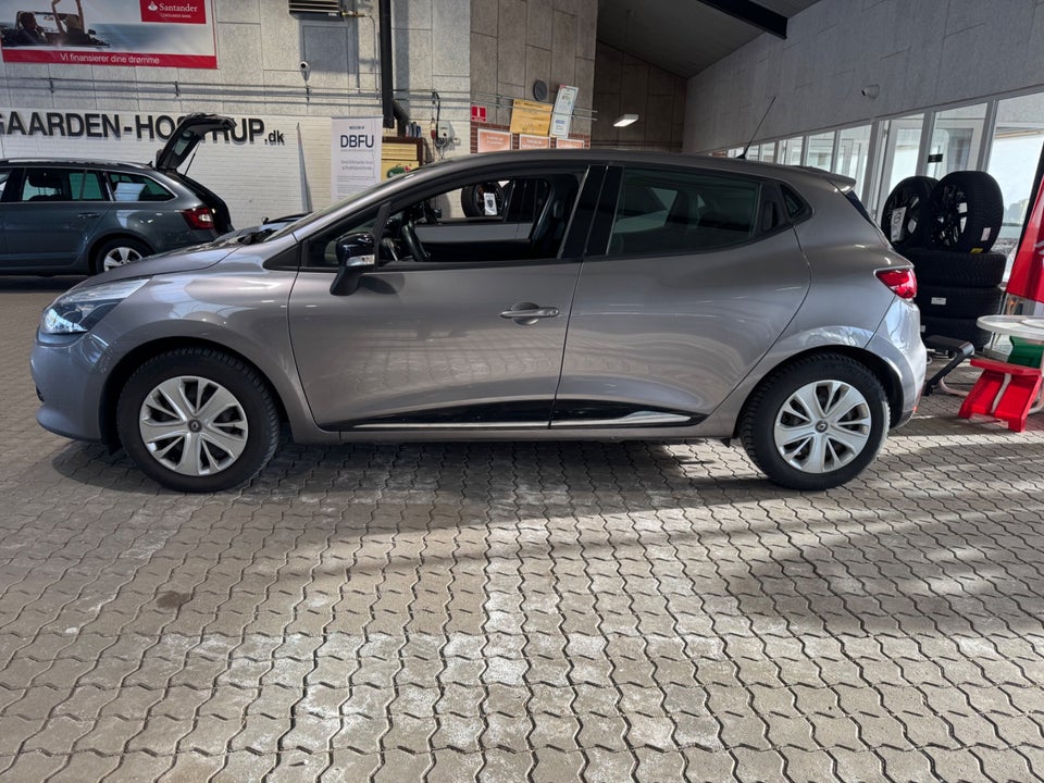 Renault Clio IV 0,9 TCe 90 Expression 5d