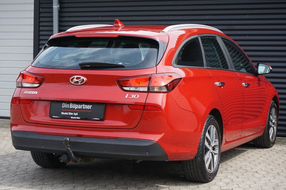 Hyundai i30 1,0 T-GDi Premium stc. 5d