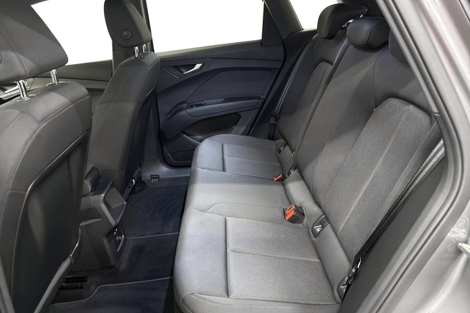 Audi Q4 e-tron 45 Progress 5d