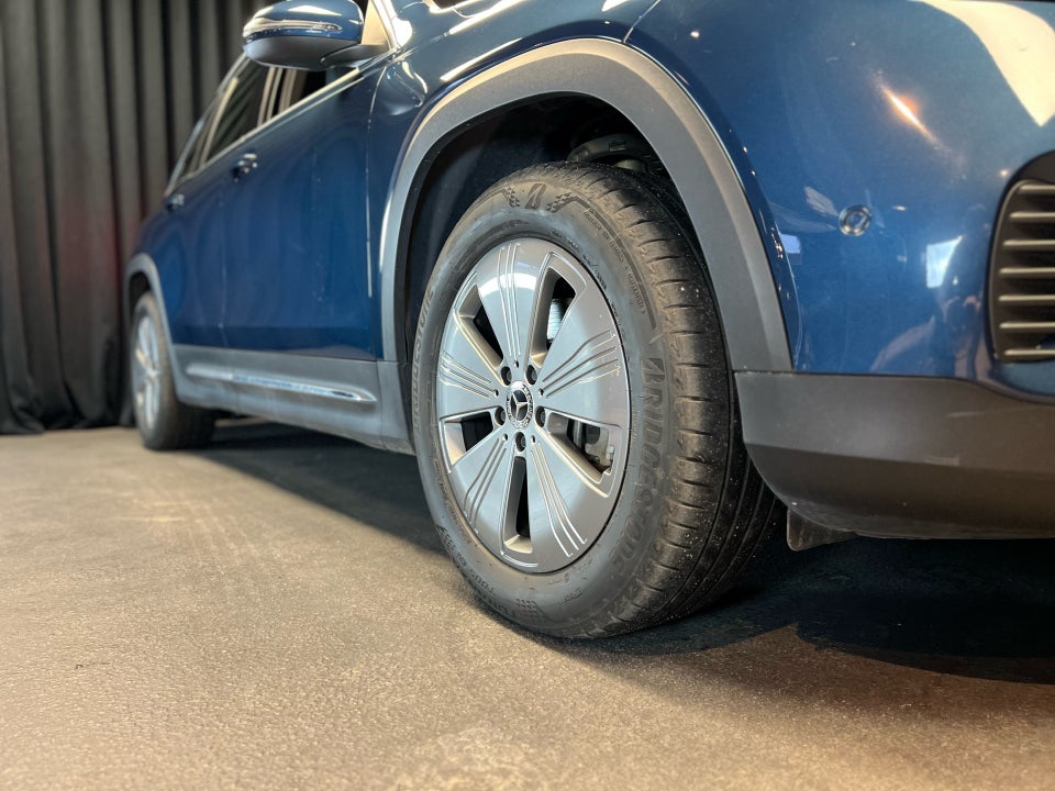 Mercedes EQB250+ Progressive 5d