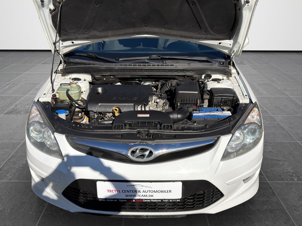 Hyundai i30 1,6 CRDi 90 Classic Eco 5d