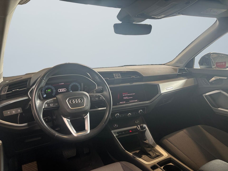 Audi Q3 45 TFSi e Attitude plus S-tr. 5d