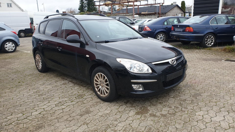 Hyundai i30 1,6 CRDi 115 Comfort CW 5d