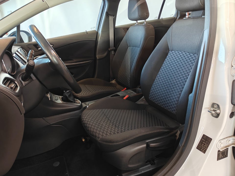 Opel Astra 1,2 T 110 Edition Sports Tourer 5d