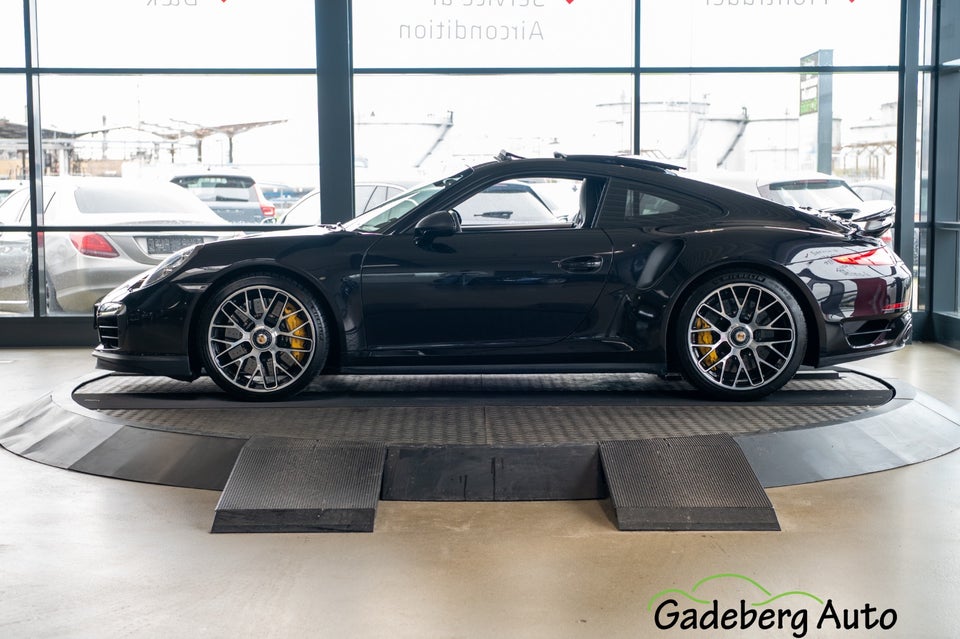 Porsche 911 Turbo S 3,8 Coupé PDK 2d