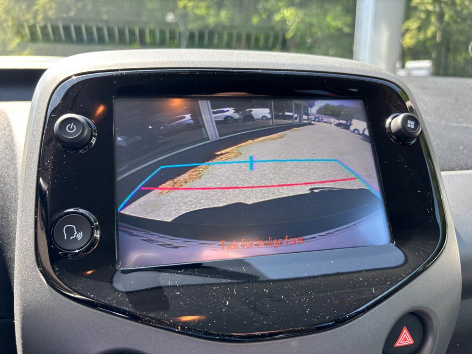 Toyota Aygo 1,0 VVT-i x-press 5d