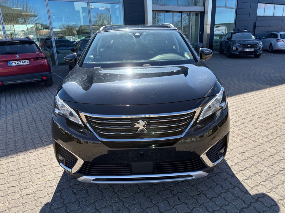 Peugeot 5008 1,2 e-THP 130 Allure 7prs 5d