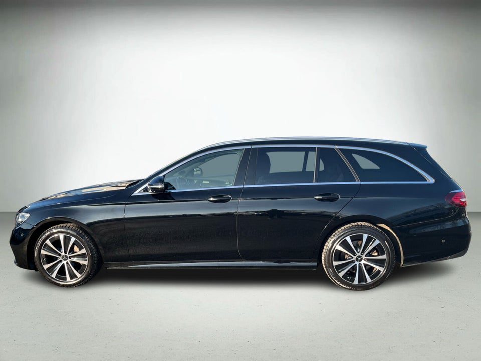 Mercedes E300 e 2,0 AMG Line stc. aut. 5d