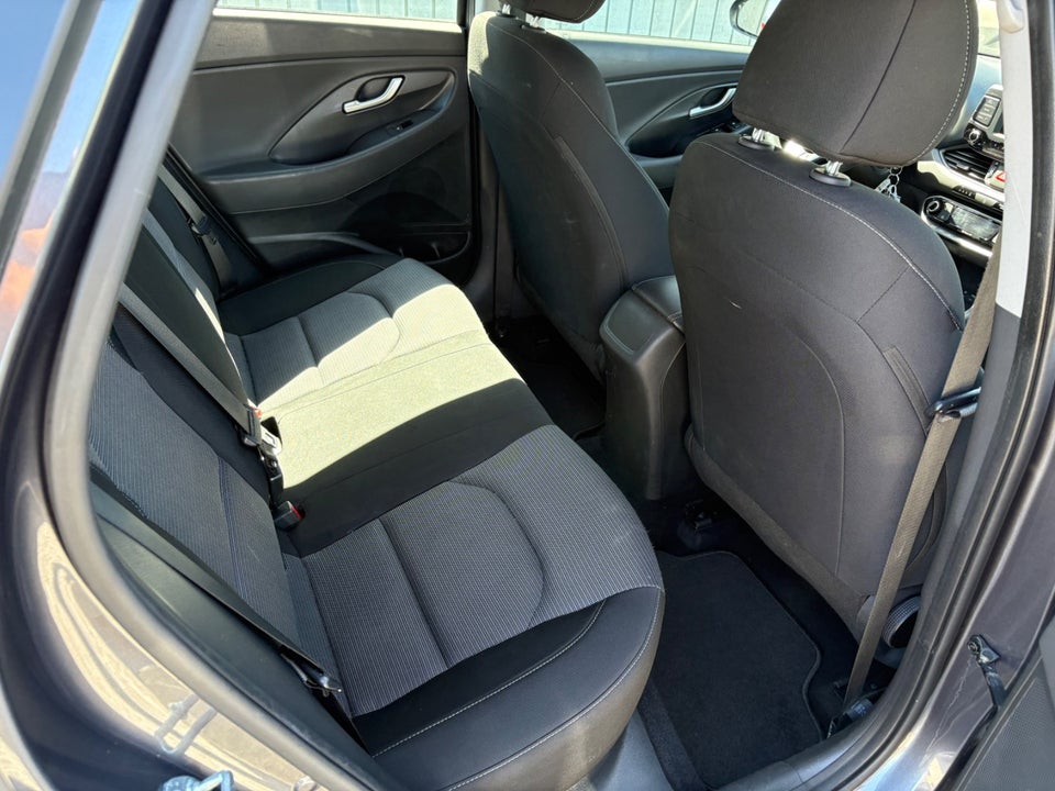 Hyundai i30 1,0 T-GDi Life+ 5d