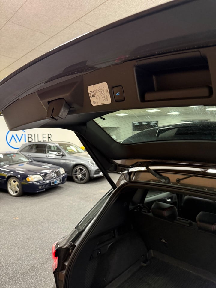 Ford Kuga 2,5 PHEV ST-Line X CVT 5d