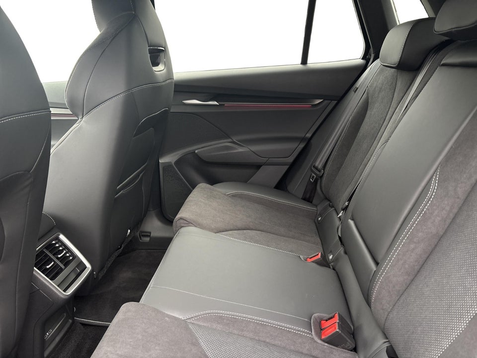 Skoda Elroq 60 iV Sportline 5d