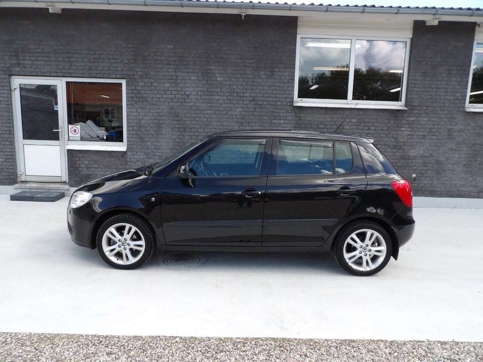 Skoda Fabia 1,6 16V Sport 5d