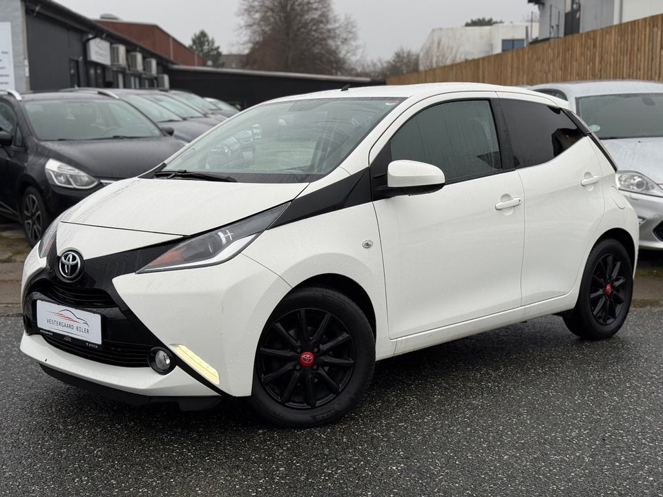 Toyota Aygo 1,0 VVT-i x-sky 5d