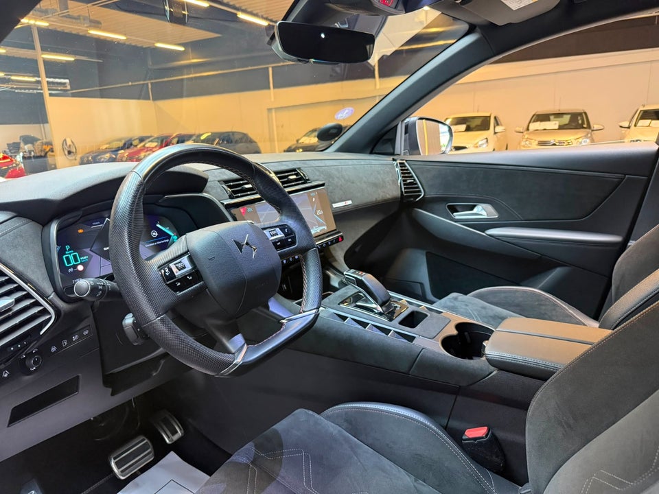 DS DS 7 CrossBack 1,6 E-Tense Performance Line Pack EAT8 5d