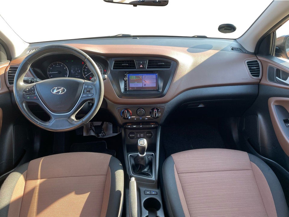 Hyundai i20 1,25 Trend 5d