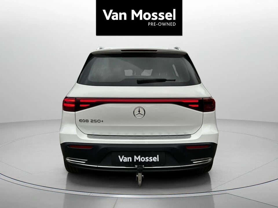 Mercedes EQB250+ Progressive 5d
