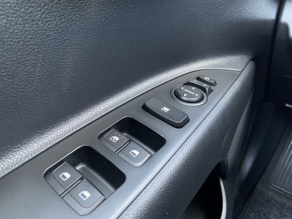 Kia Stonic 1,0 T-GDi mHEV Upgrade iMT 5d