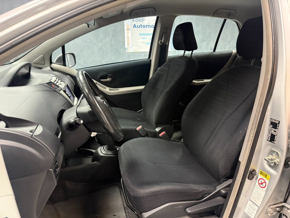 Toyota Yaris 1,3 Luna 5d