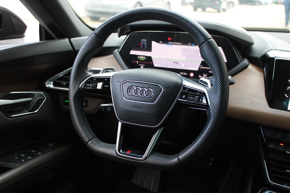 Audi RS e-tron GT quattro 4d
