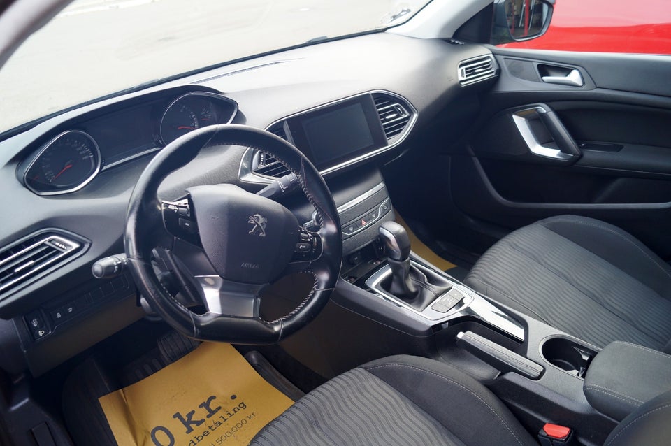 Peugeot 308 1,6 BlueHDi 120 Active SW EAT6 5d