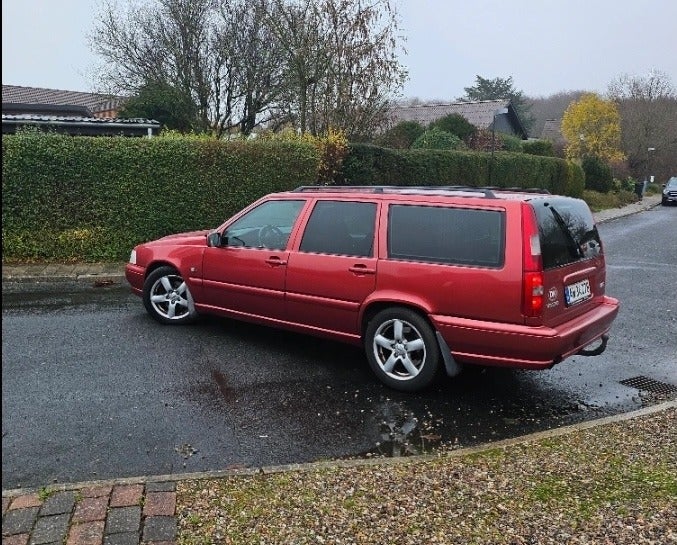 Volvo V70 2,5 T aut. 5d