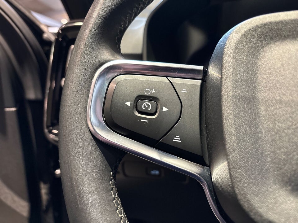 Volvo XC40 P6 ReCharge Plus 5d