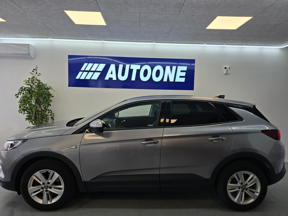 Opel Grandland X 1,2 T 130 Enjoy 5d