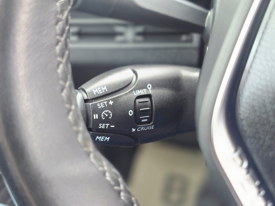Peugeot 3008 2,0 BlueHDi 150 Allure 5d