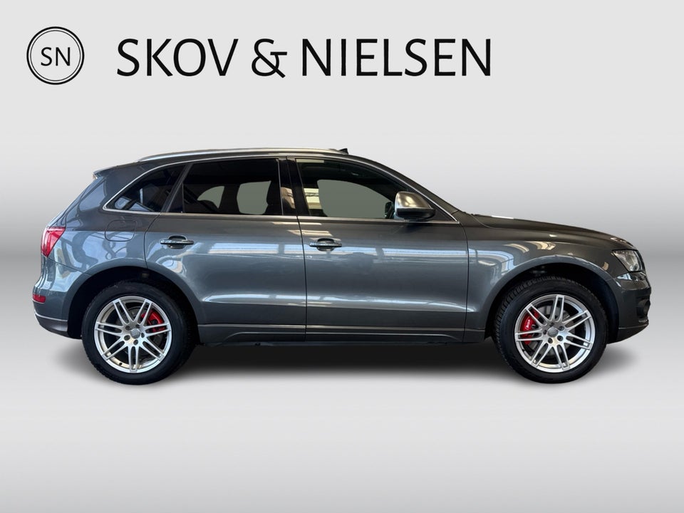 Audi Q5 3,0 TDi 240 quattro S-tr. 5d