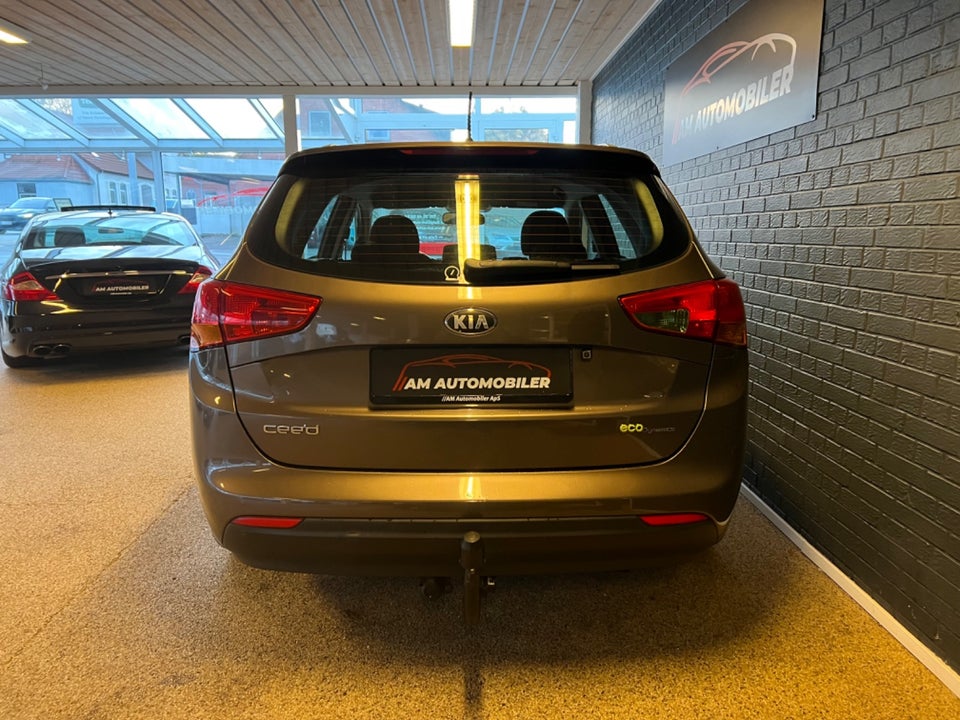 Kia Ceed 1,6 CRDi 128 Limited SW 5d