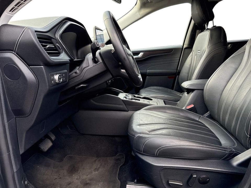 Ford Kuga 2,5 PHEV Vignale CVT 5d