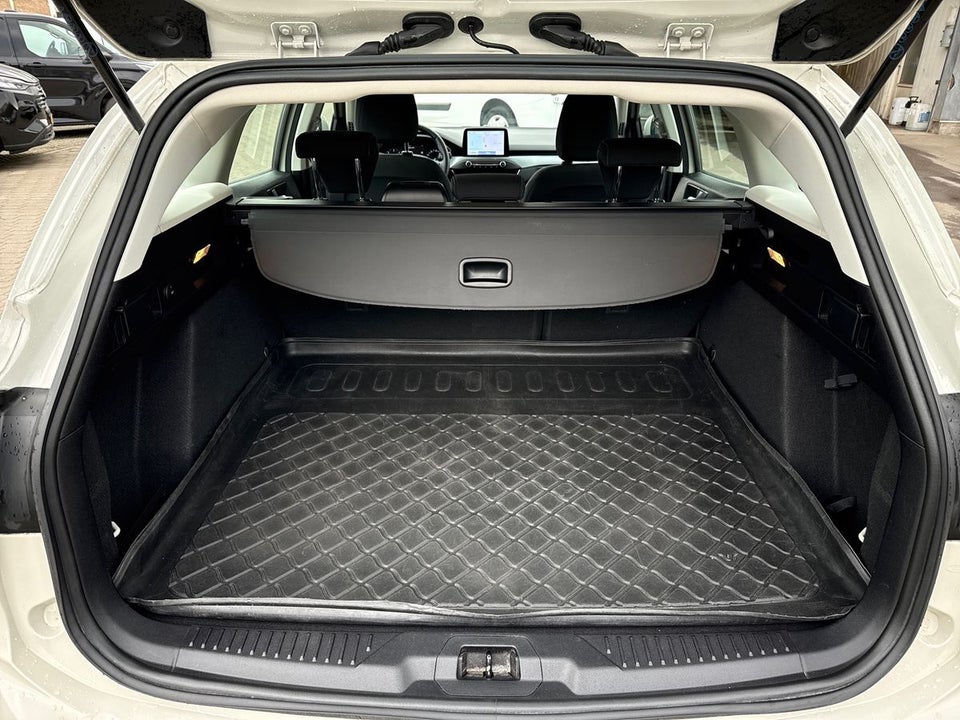 Ford Focus 2,0 EcoBlue Active Business stc. aut. 5d