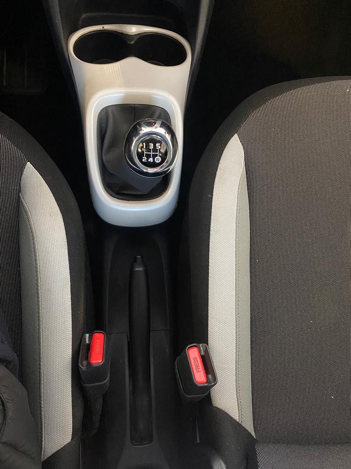 Toyota Aygo 1,0 VVT-i x-play 5d