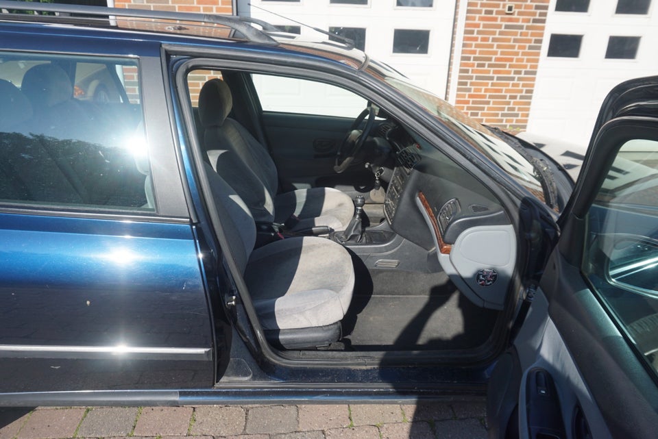 Peugeot 406 2,0 ST stc. 5d