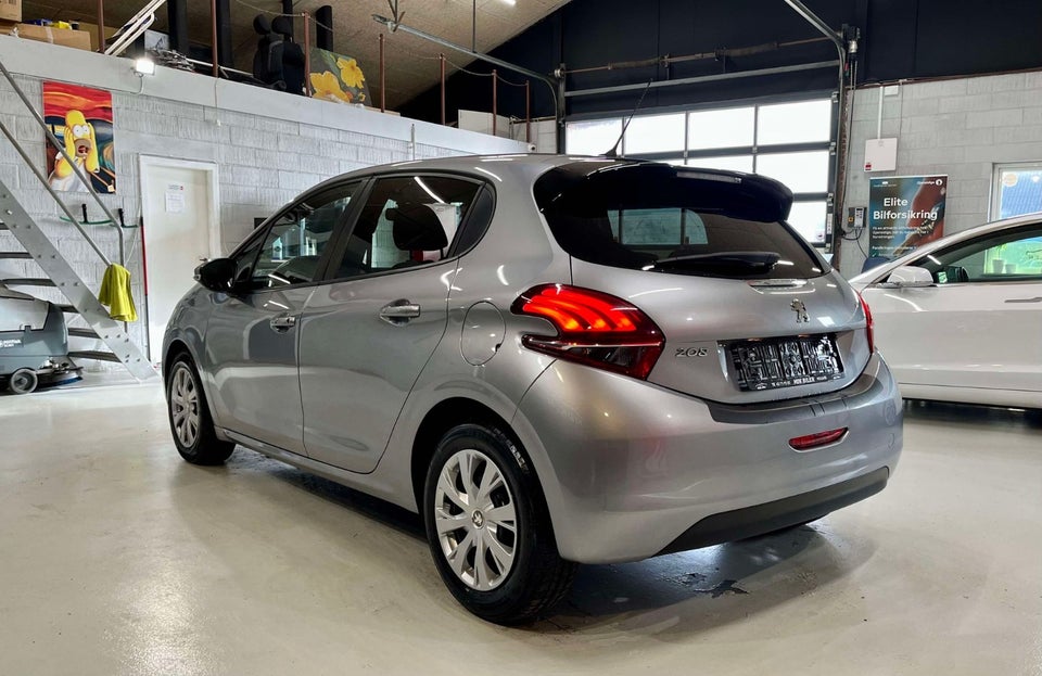 Peugeot 208 1,2 VTi 82 Active 5d