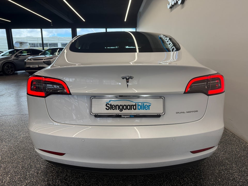 Tesla Model 3 Long Range AWD 4d