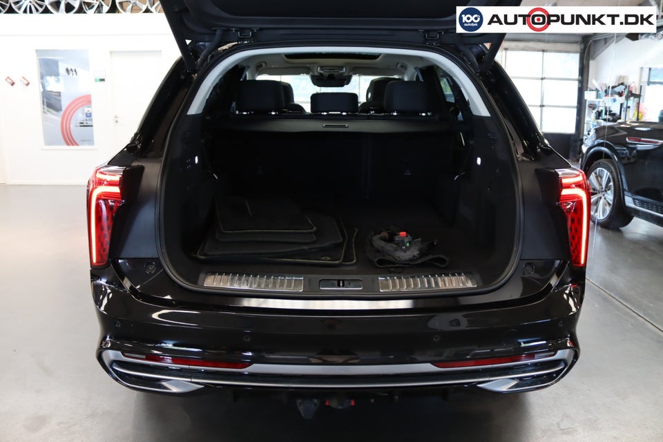 Hongqi E-HS9 99 Premium 5d