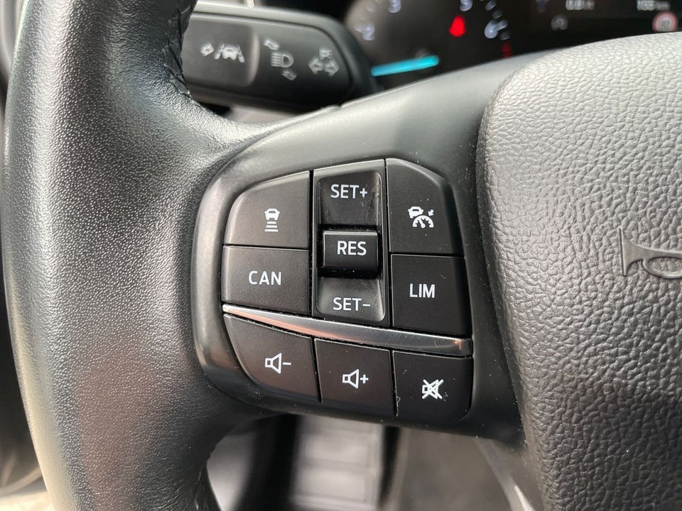 Ford Focus 1,0 EcoBoost Titanium stc. 5d